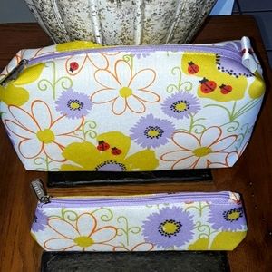 CLINIQUE MAKE UP BAGS